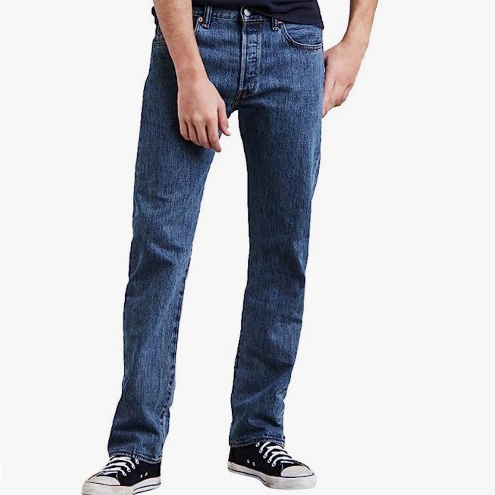 Brand New men’s Levi’s with tags size 33-32